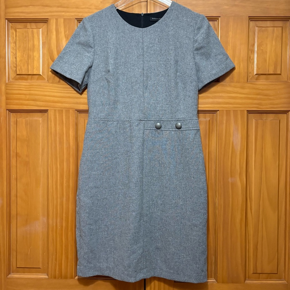 Banana Republic Gray Wool Blend Dress with Button Accents Size 14 NWT